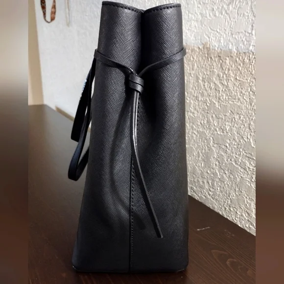 Kate Spade Laurel Way Ari Tote Bag XL - Picture 3 of 8